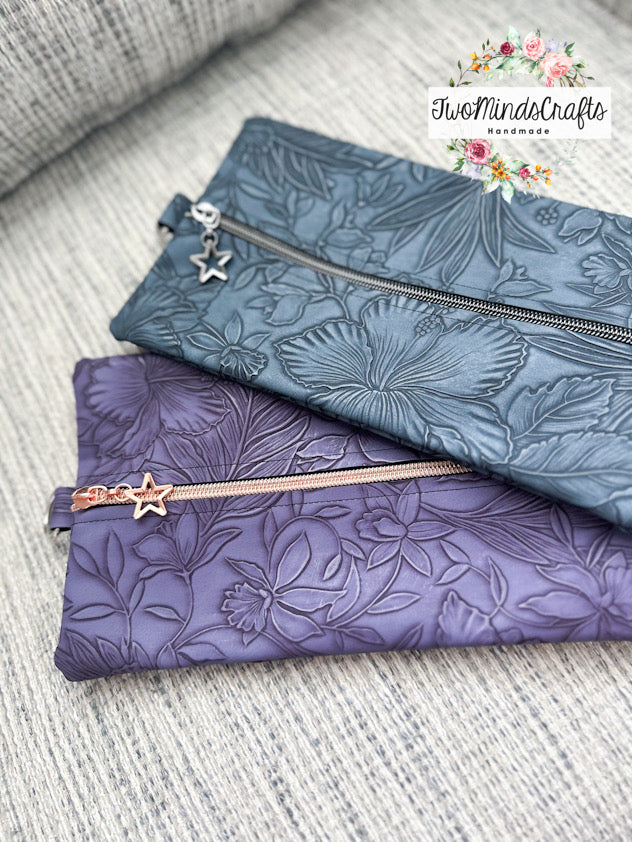 Embossed Floral l Middle Zipper Pouch (READY TO SHIP)
