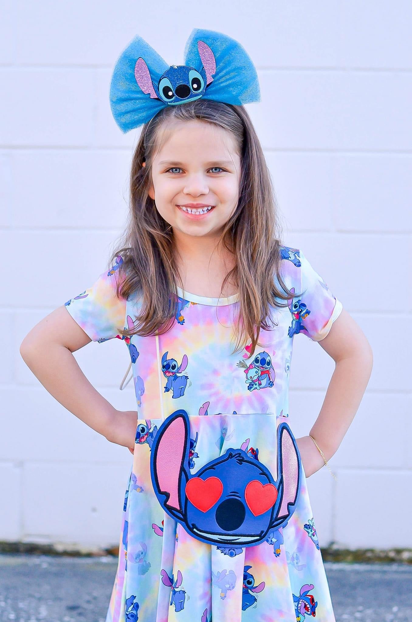 Heart Eyes Cute Blue Alien Face flat bag (READY TO SHIP)