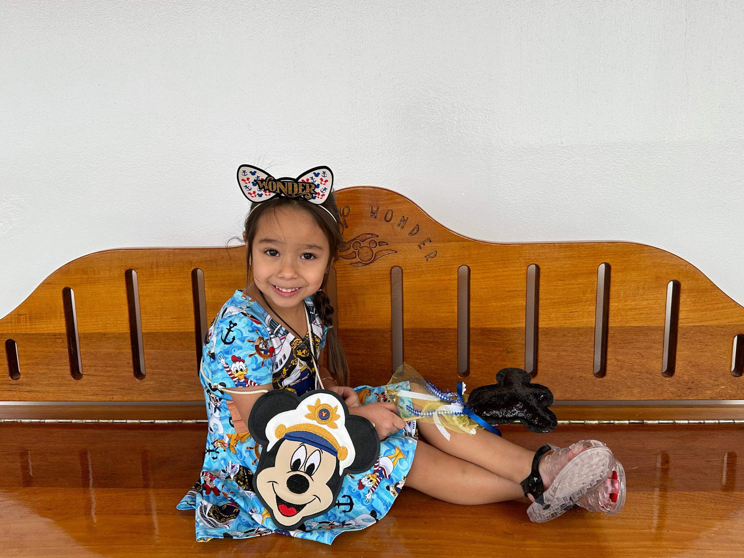 Boy Mouse Cruise flat lay bag (READY TO SHIP)