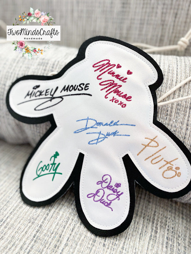 Sensational 6 Glove Autograph flat lay bag (READY TO SHIP)