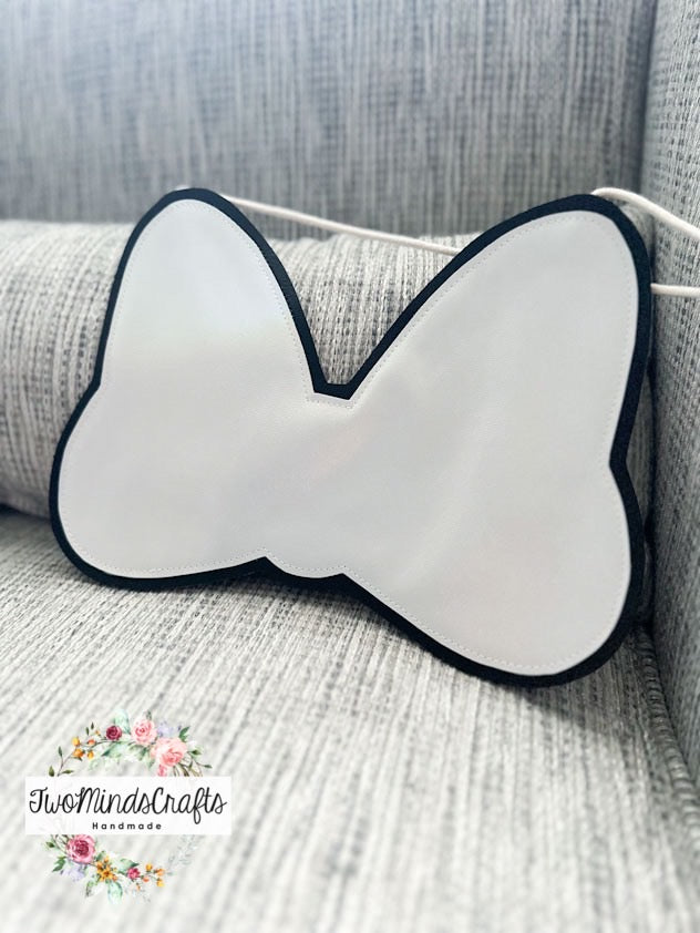 Bow Autograph flat lay bag (READY TO SHIP)