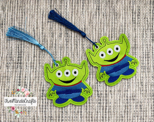 Alien bookmark (READY TO SHIP)