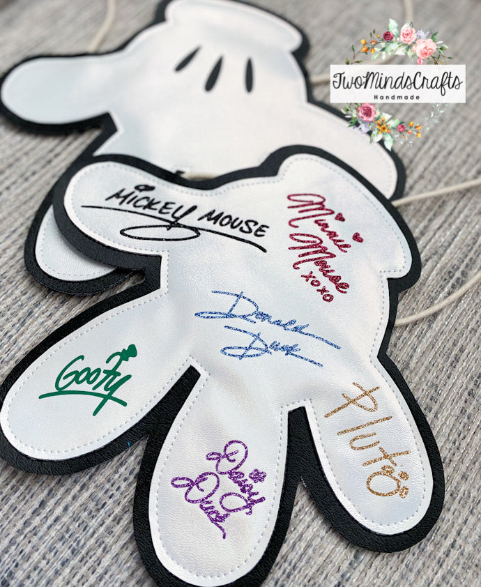 Sensational 6 Glove Autograph flat lay bag (READY TO SHIP)